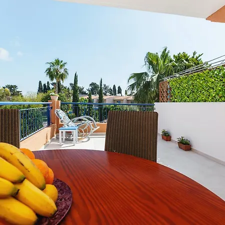 2 Beds Pool View Apt In Paradise Garden 3, Kato Appartement